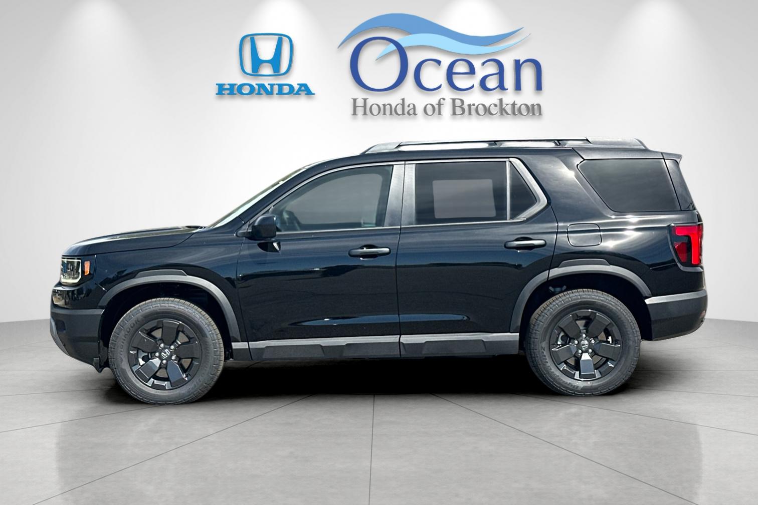 New 2026 Crystal Black Pearl Honda RTL image 2