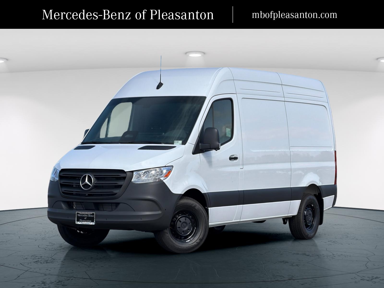 2026 Mercedes-Benz Sprinter 2500 144 WB's photo
