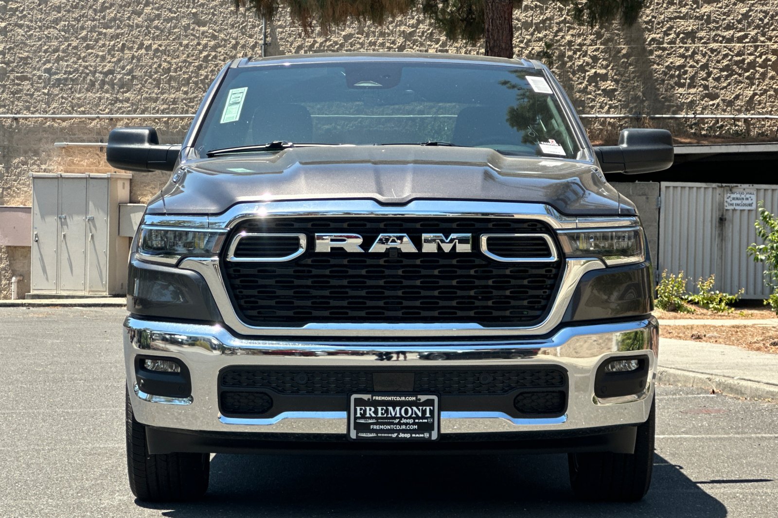 New 2026 Granite Crystal Metallic Clear-Coat Exterior Paint RAM Big Horn/Lone Star image 8