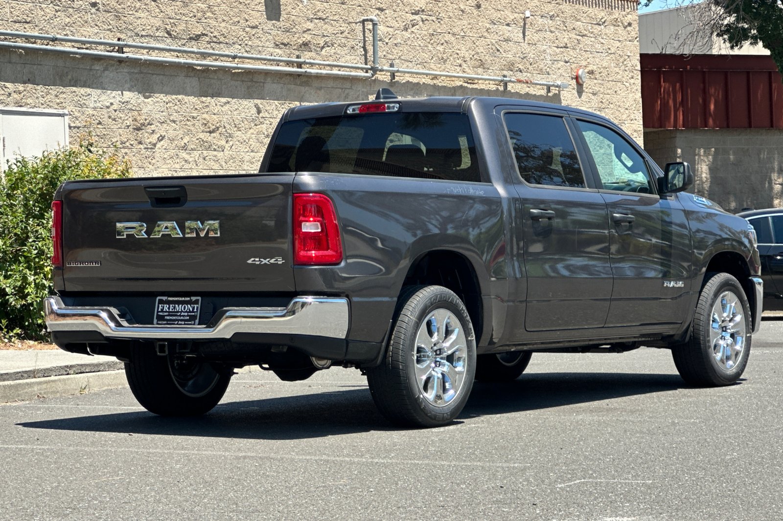 New 2026 Granite Crystal Metallic Clear-Coat Exterior Paint RAM Big Horn/Lone Star image 3
