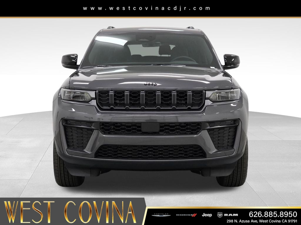 New 2026 Baltic Gray Metallic Clear-Coat Exterior Paint Jeep Laredo image 2