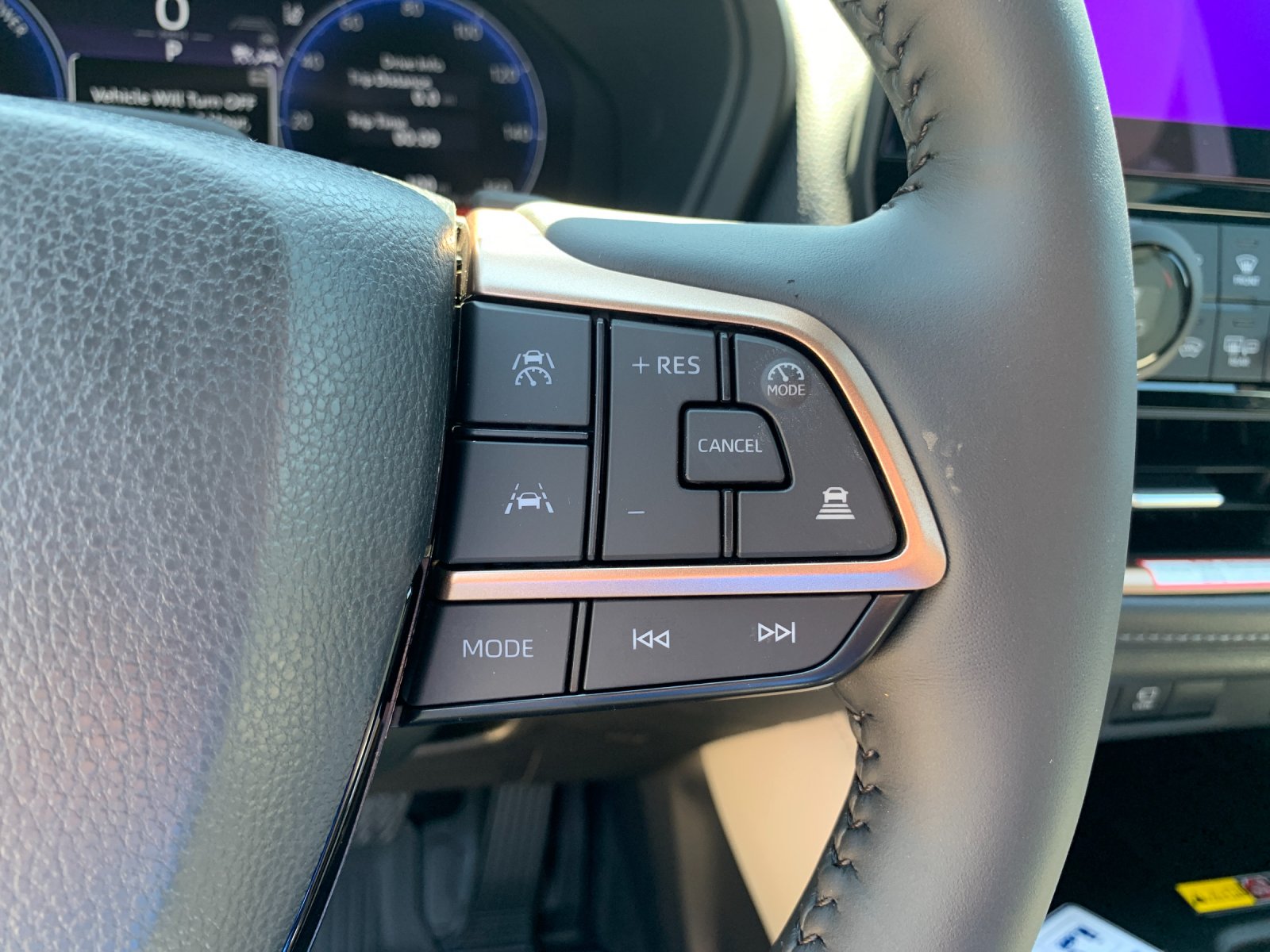New 2026 Wind Chill Pearl Toyota Hybrid MAX Platinum image 30