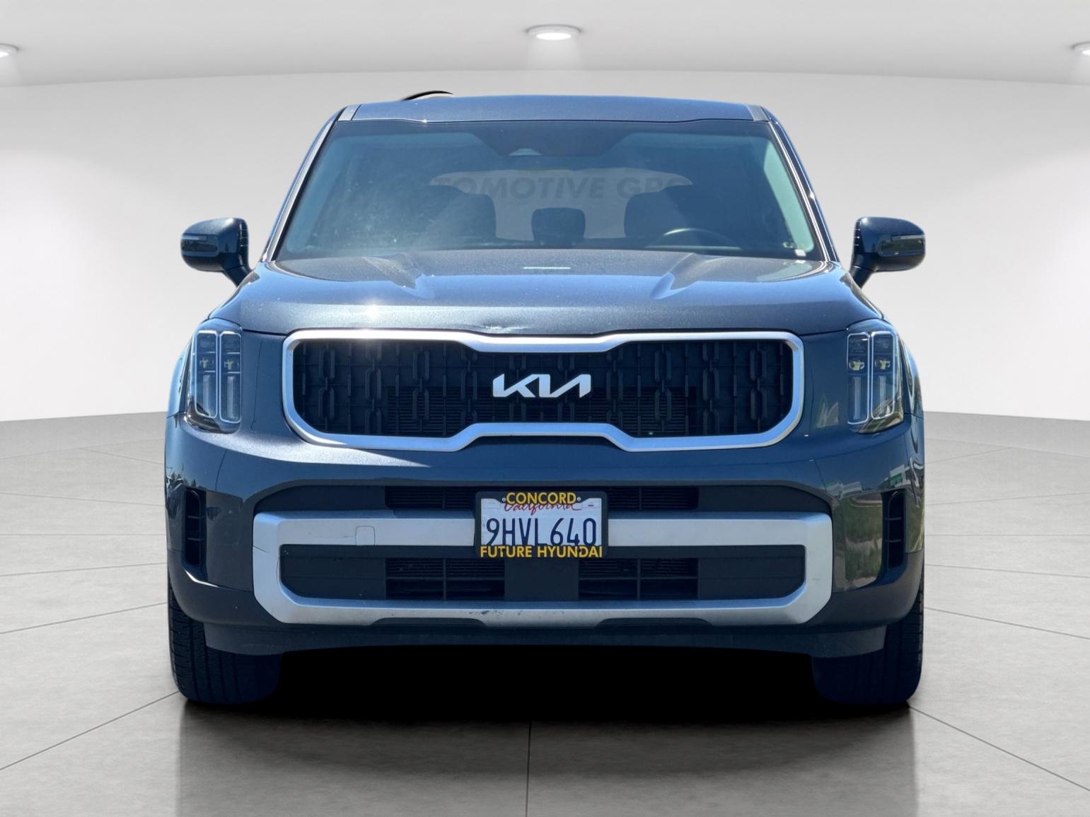 Used 2024 Gray Kia LX image 8