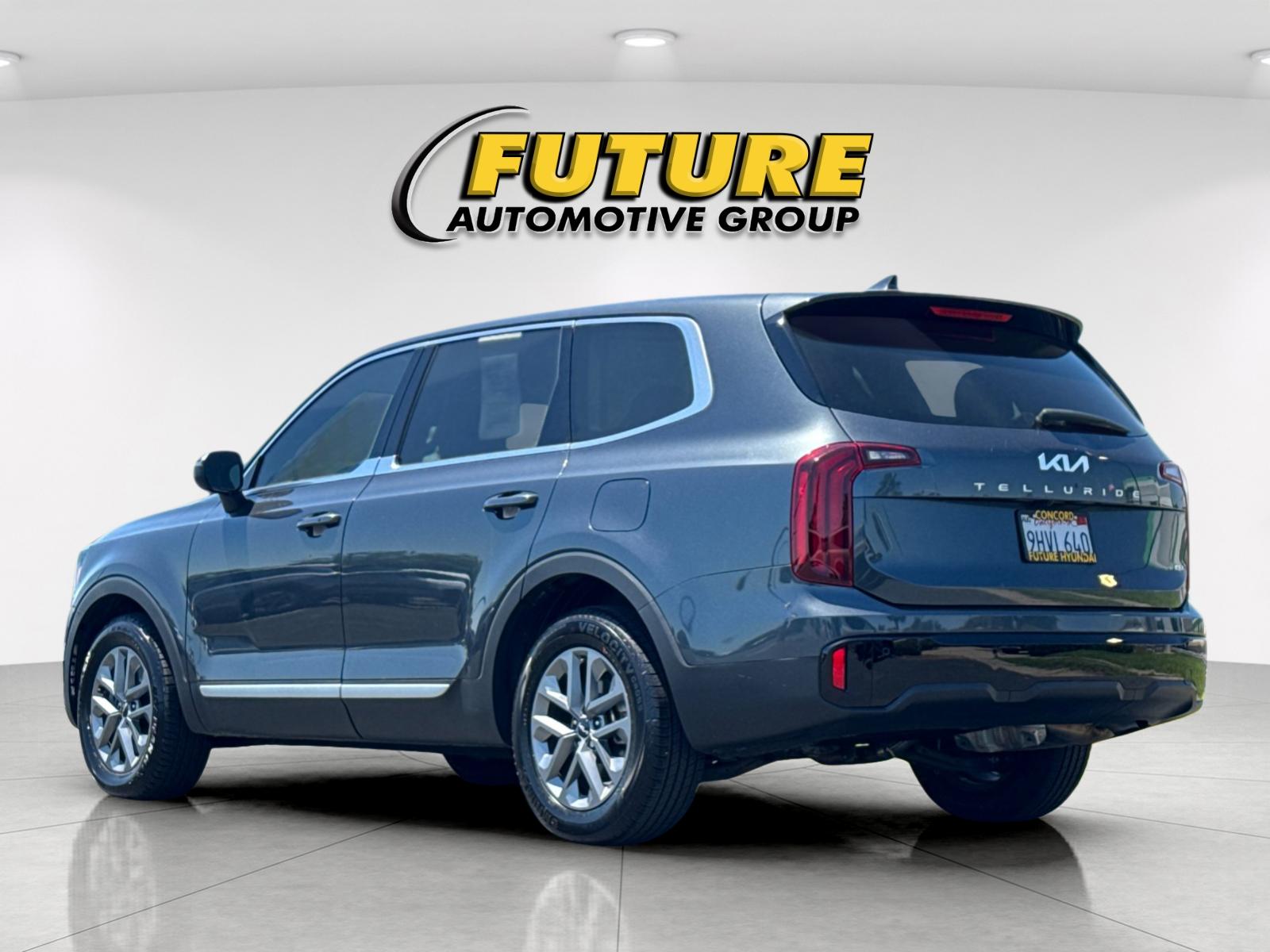 Used 2024 Gray Kia LX image 5