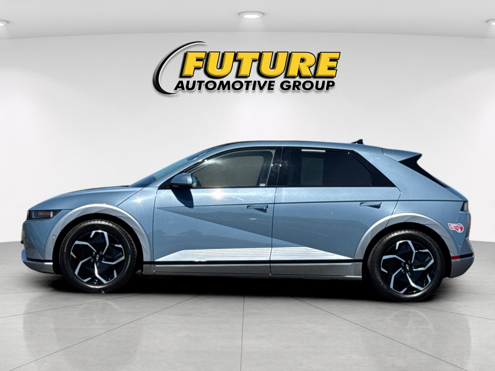 Used 2023 Blue Hyundai Limited image 6