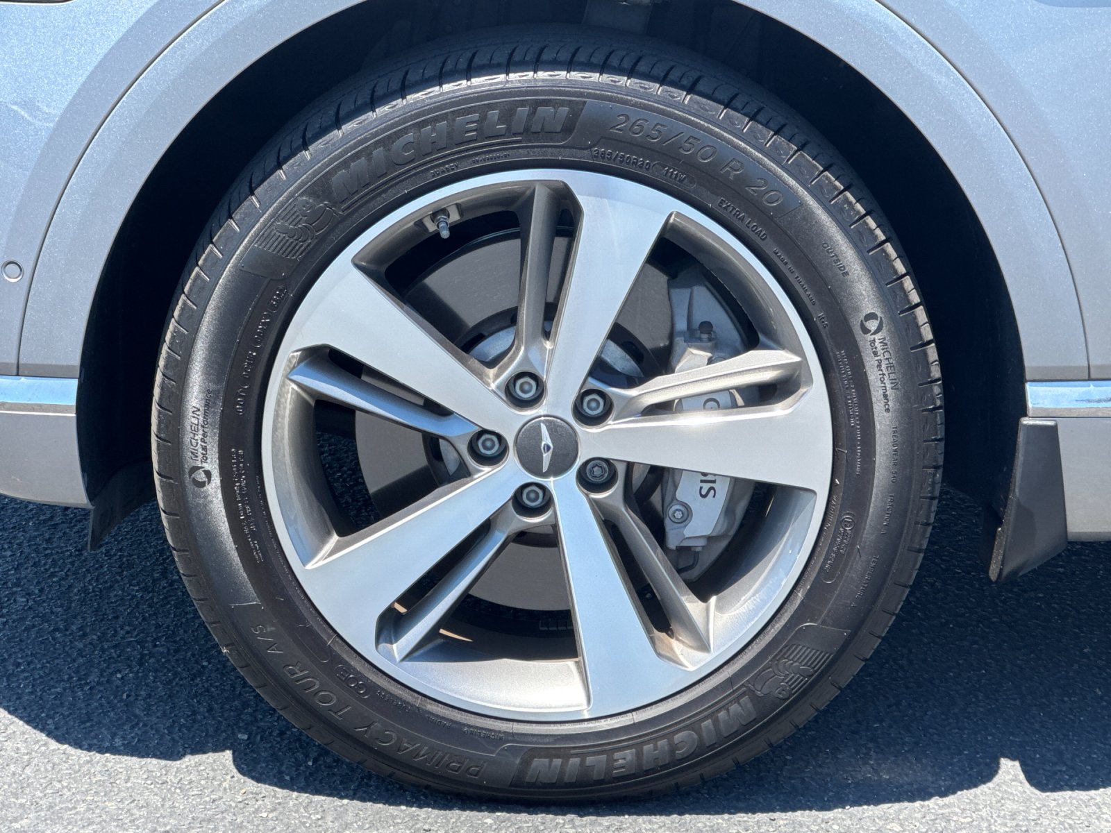 Used 2023 Silver Genesis 2.5T image 25