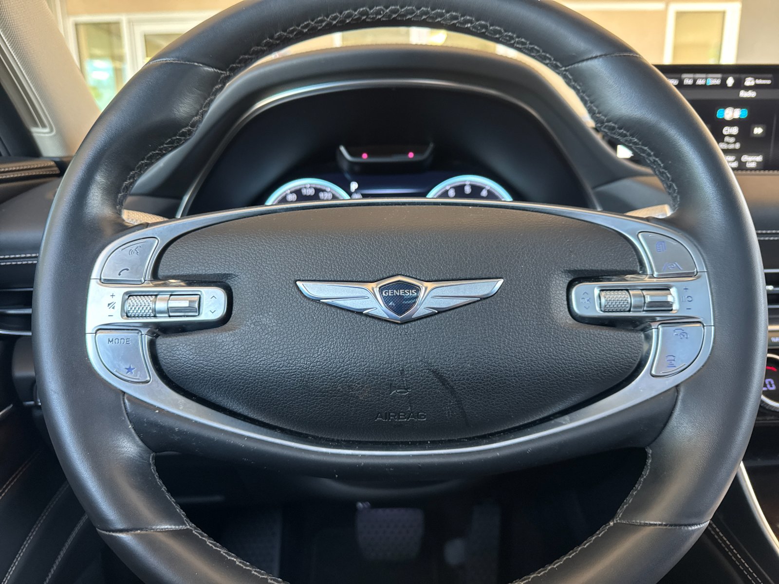 Used 2023 Silver Genesis 2.5T image 23