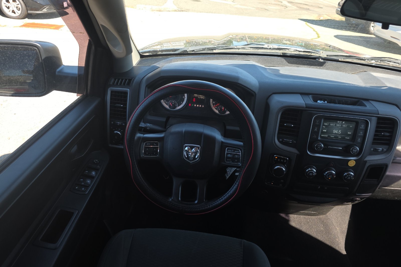 Used 2019 Brilliant Black Crystal Pearlcoat Ram Express image 15