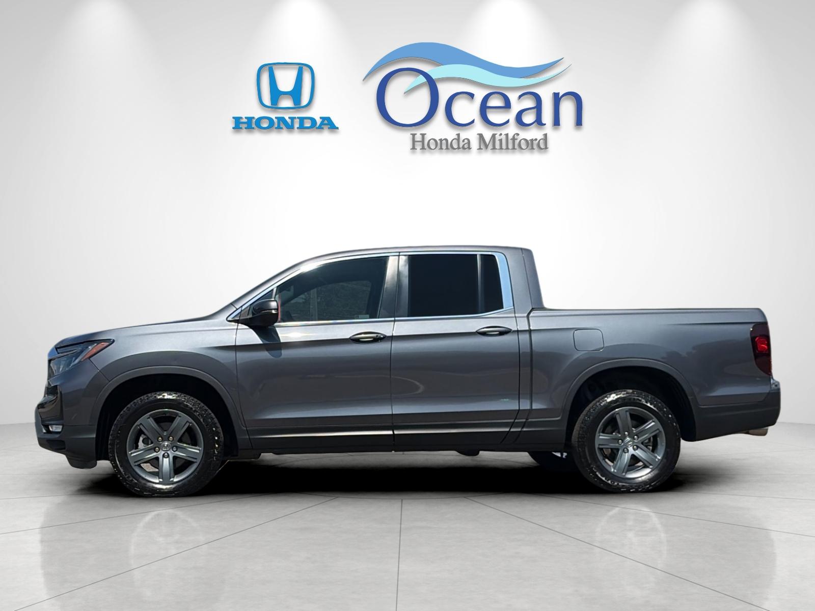 Used 2023 Modern Steel Metallic Honda AWD RTL image 6