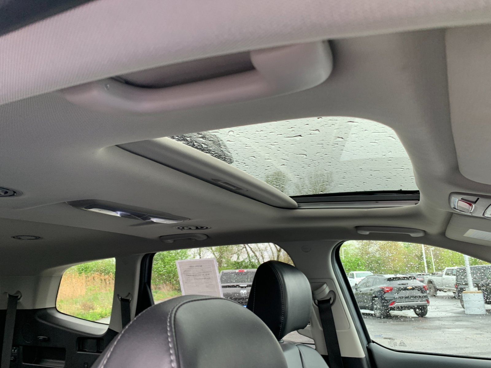 Used 2025 Silver Kia S image 20