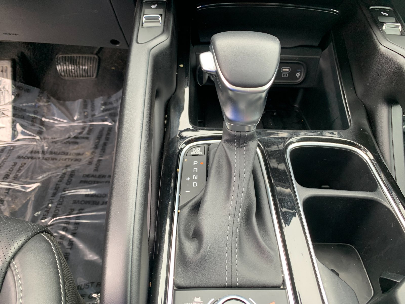 Used 2025 Silver Kia S image 26