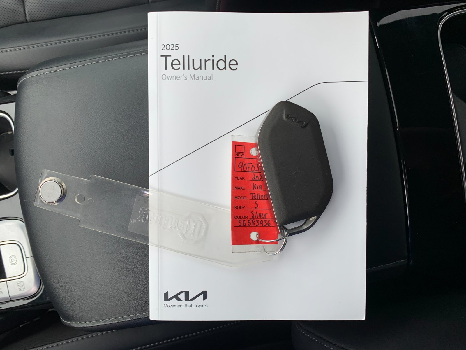 Used 2025 Silver Kia S image 9