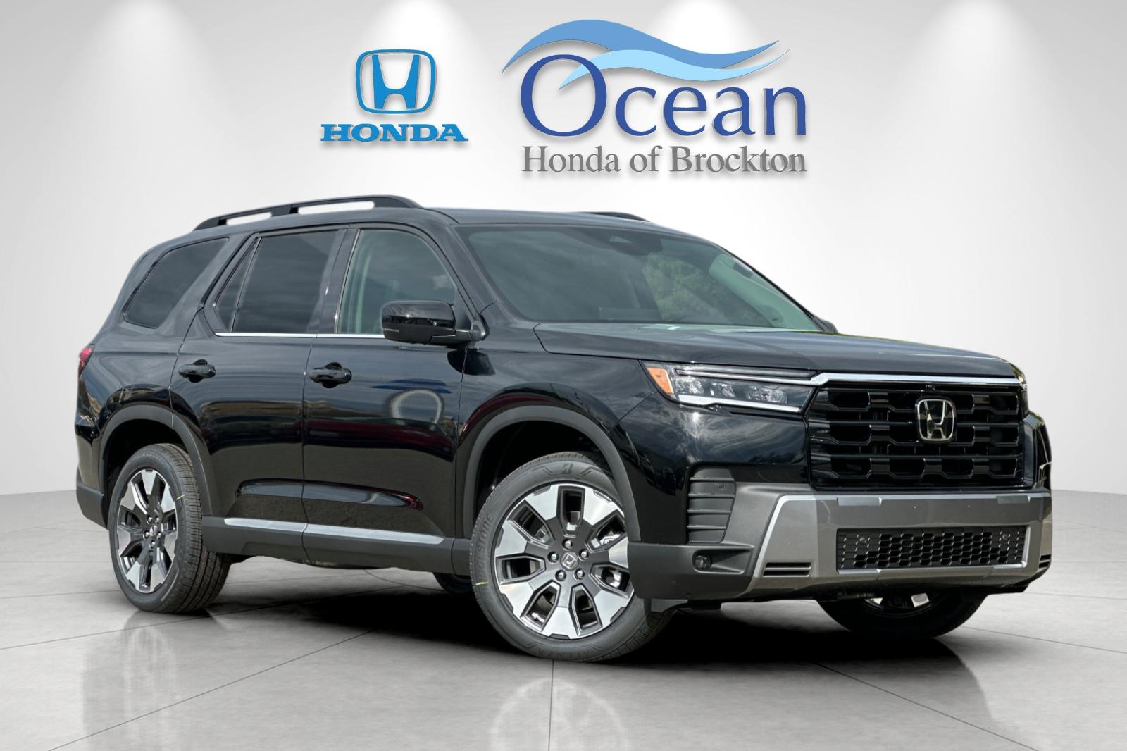 New 2026 Crystal Black Pearl Honda Touring image 7