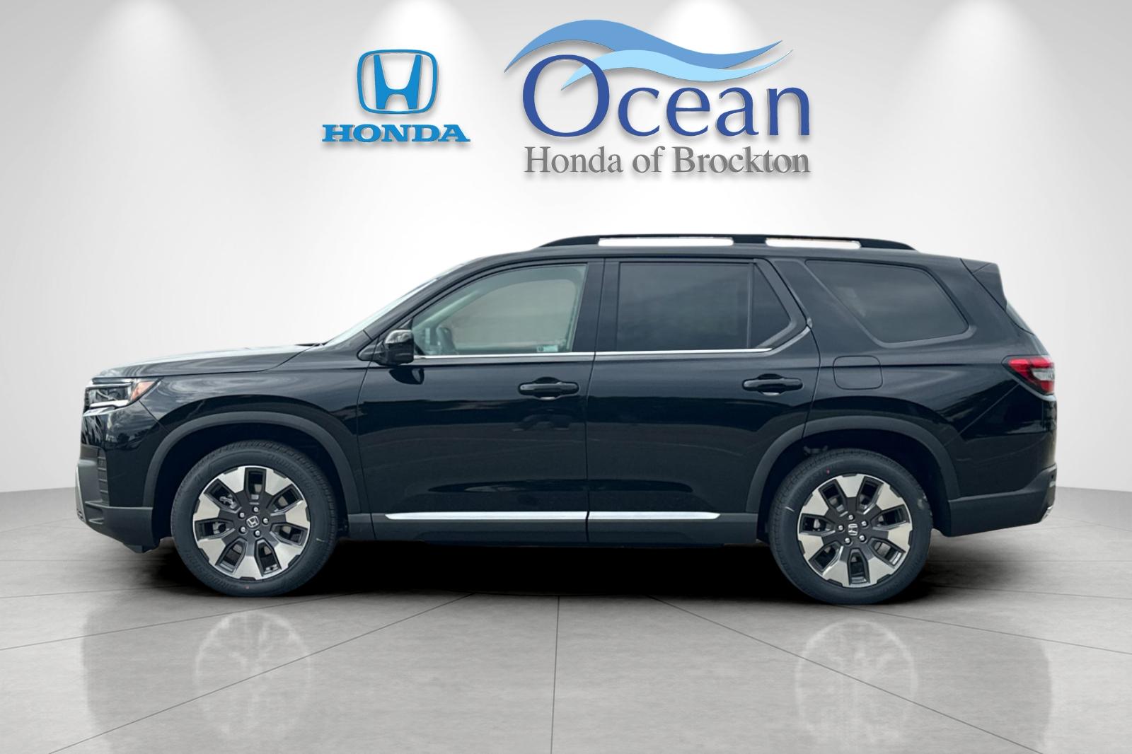 New 2026 Crystal Black Pearl Honda Touring image 2
