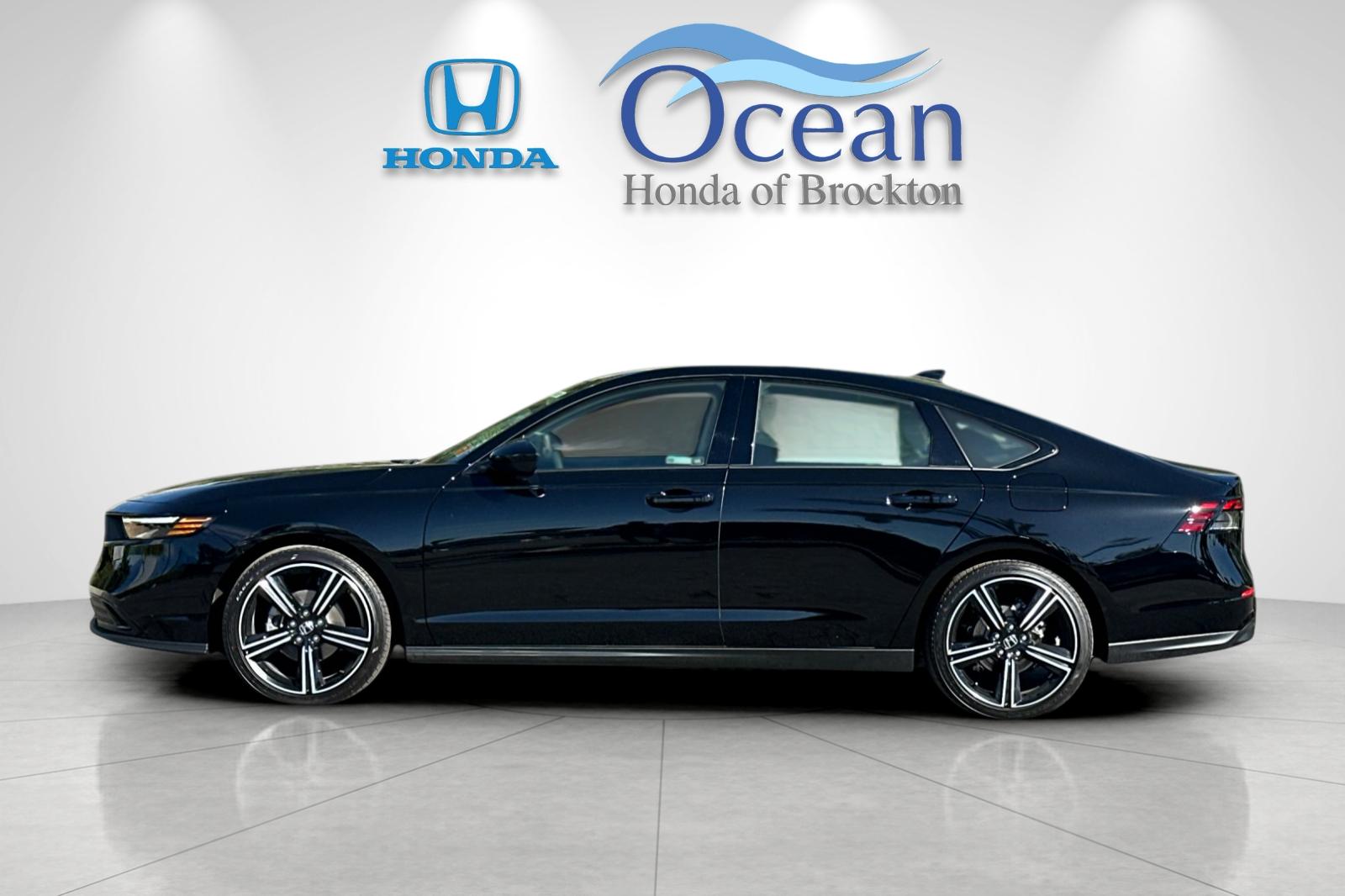 New 2026 Crystal Black Pearl Honda SE image 2