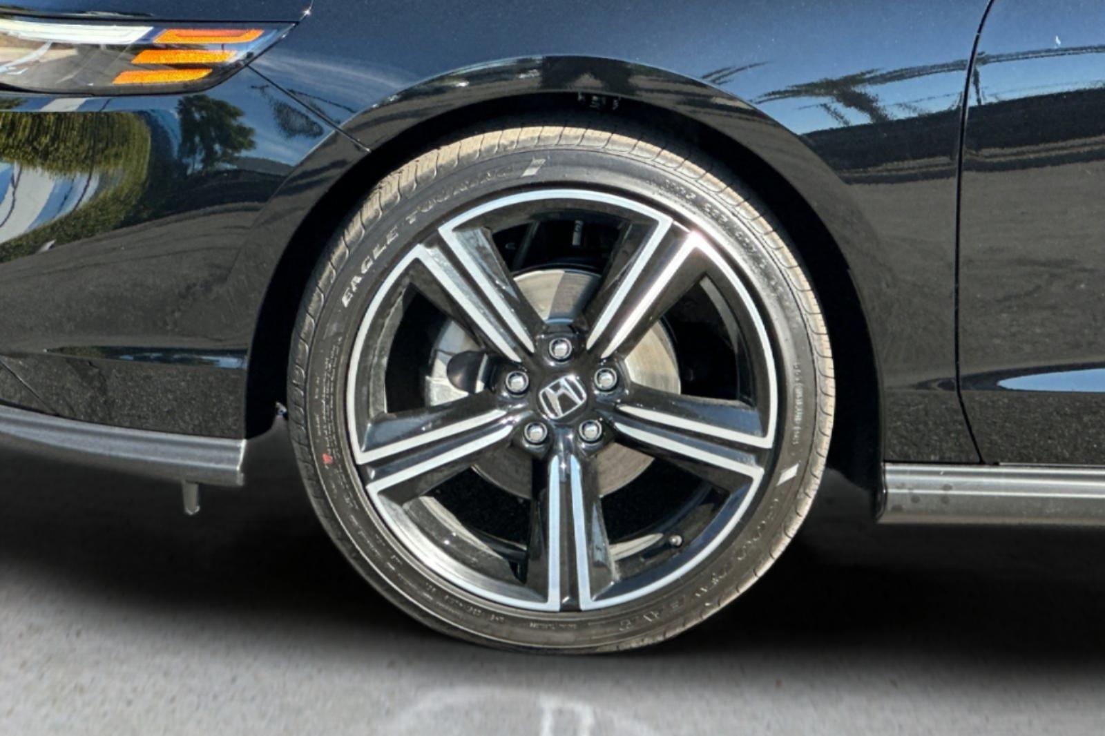 New 2026 Crystal Black Pearl Honda SE image 30