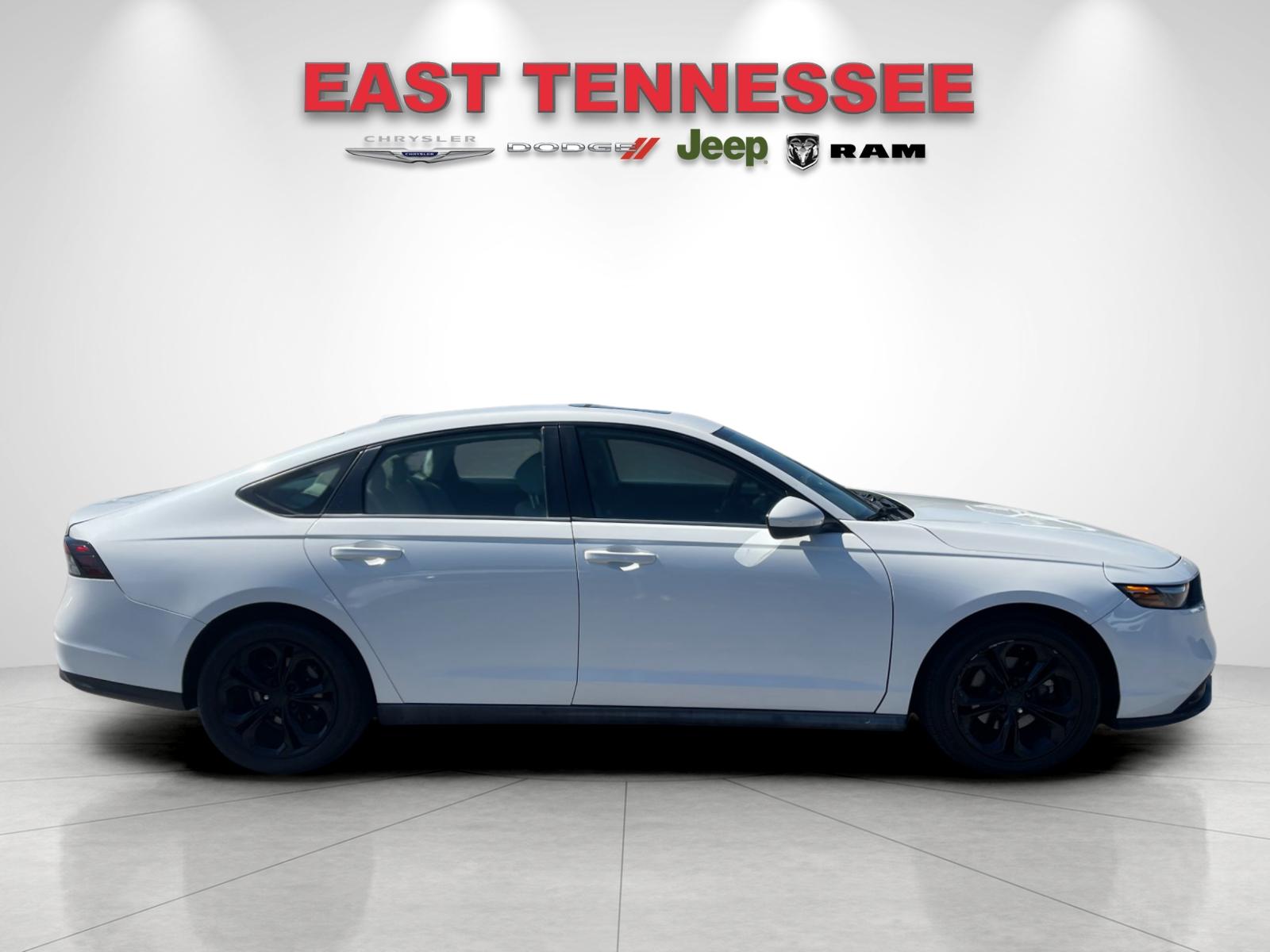 Used 2023  Honda EX image 2