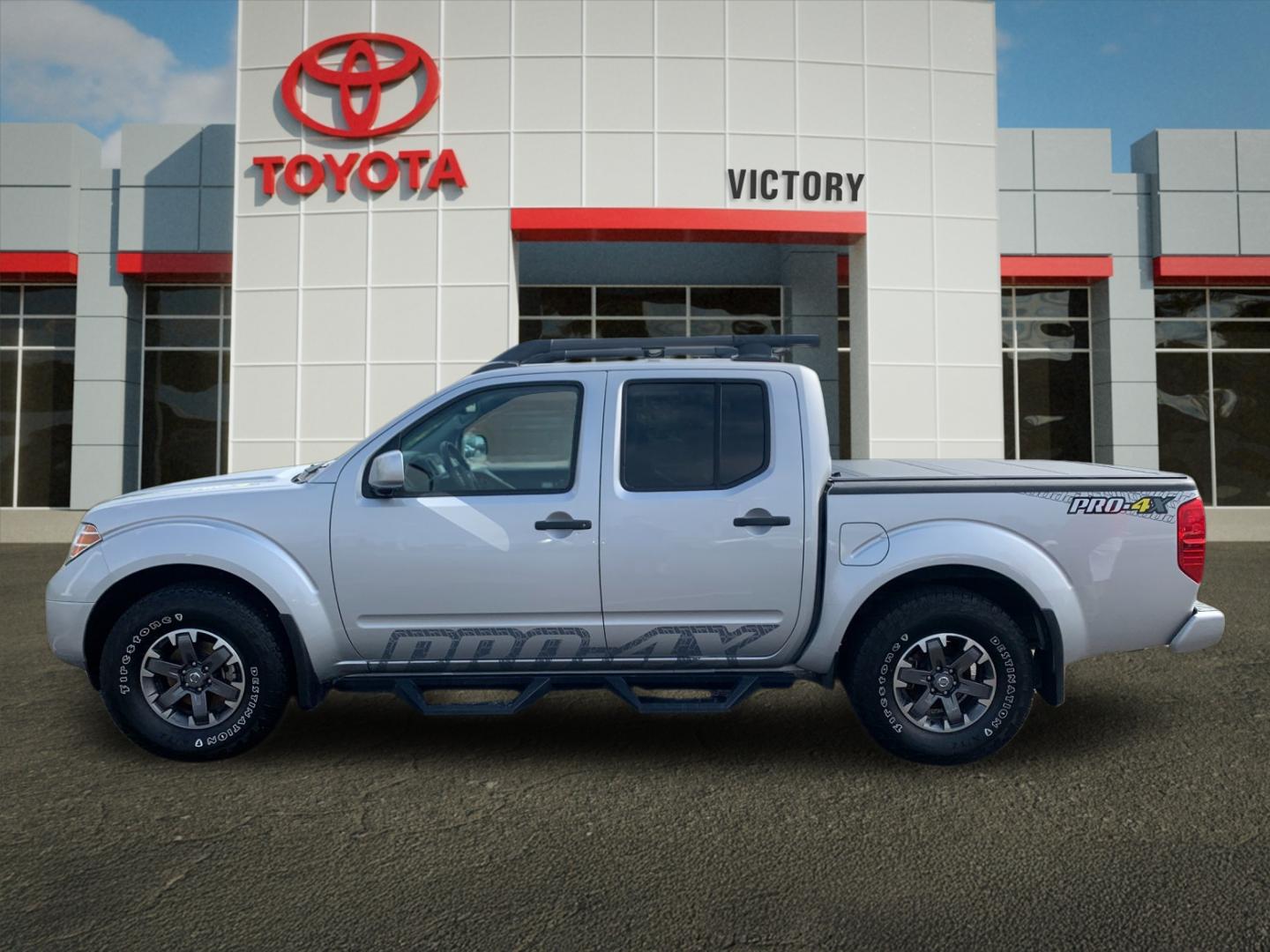 Used 2020 Silver Nissan PRO-4X image 13