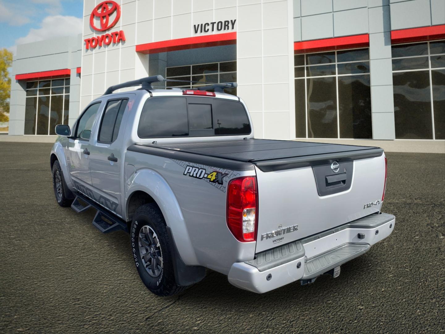 Used 2020 Silver Nissan PRO-4X image 14