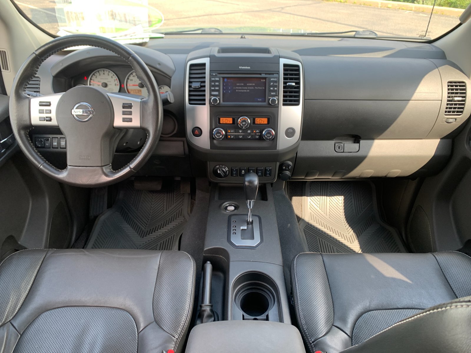 Used 2020 Silver Nissan PRO-4X image 26