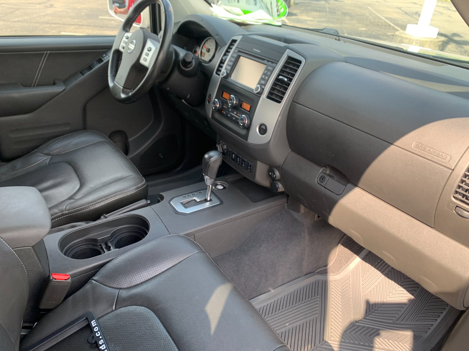 Used 2020 Silver Nissan PRO-4X image 28