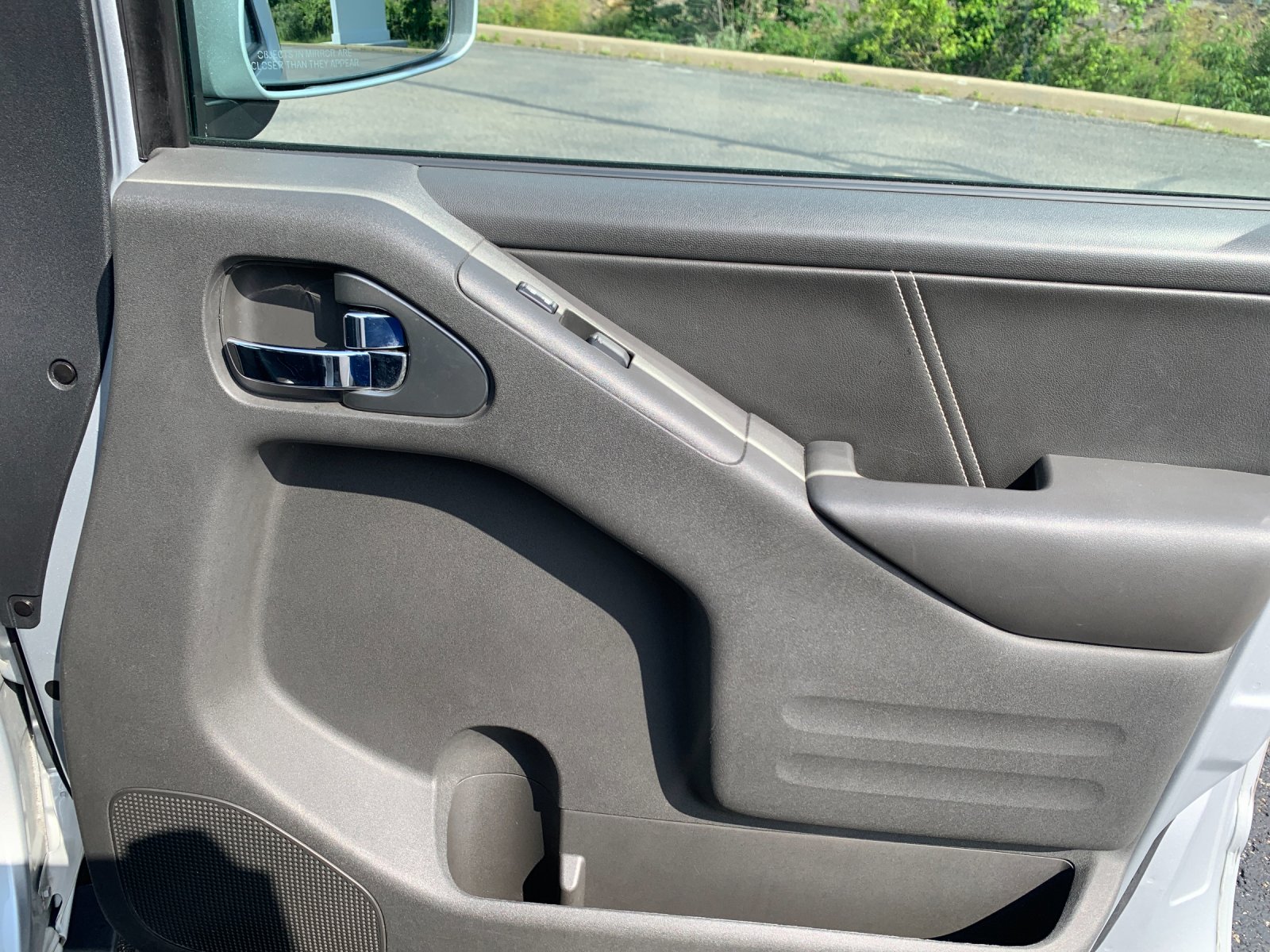 Used 2020 Silver Nissan PRO-4X image 30