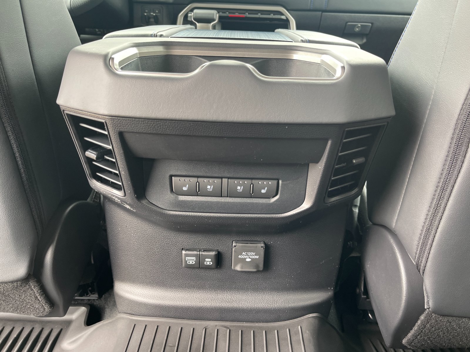 New 2026 Magnetic Gray Metallic Toyota  Platinum image 14