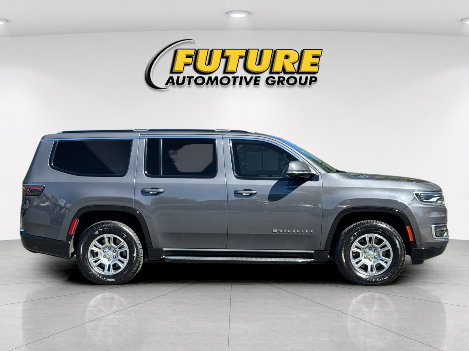 Used 2022 Gray Jeep Series I image 3