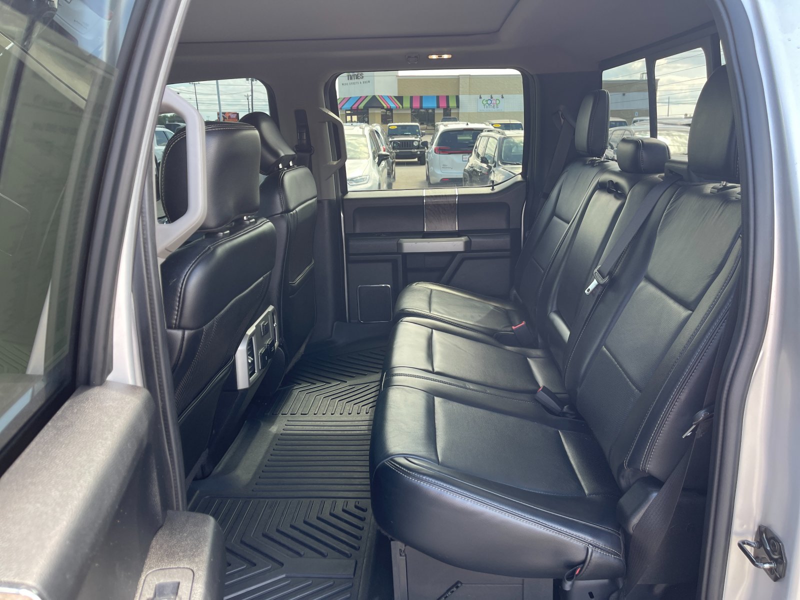 Used 2019 Silver Ford Lariat image 14