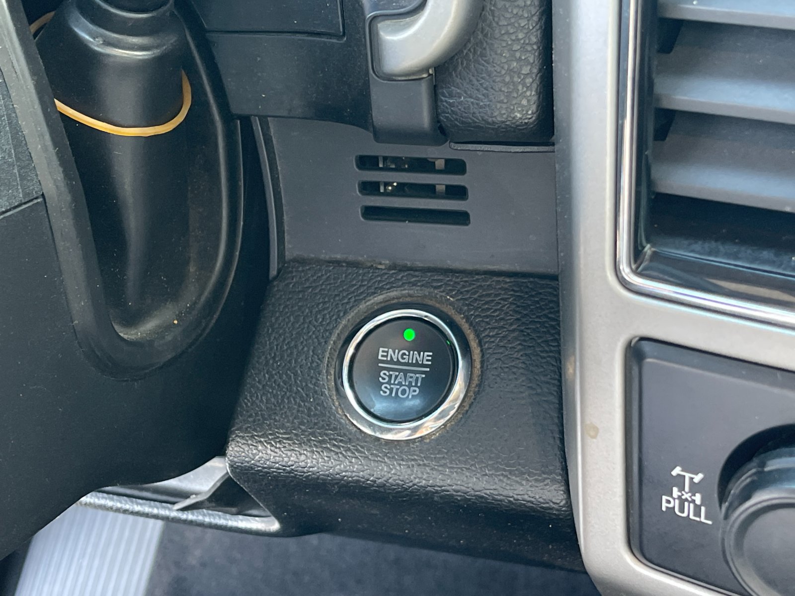 Used 2019 Silver Ford Lariat image 25