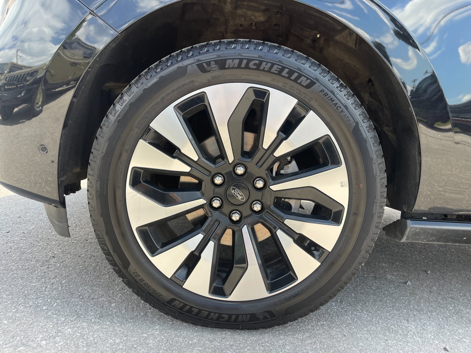 Used 2025 Black Ford Platinum image 34