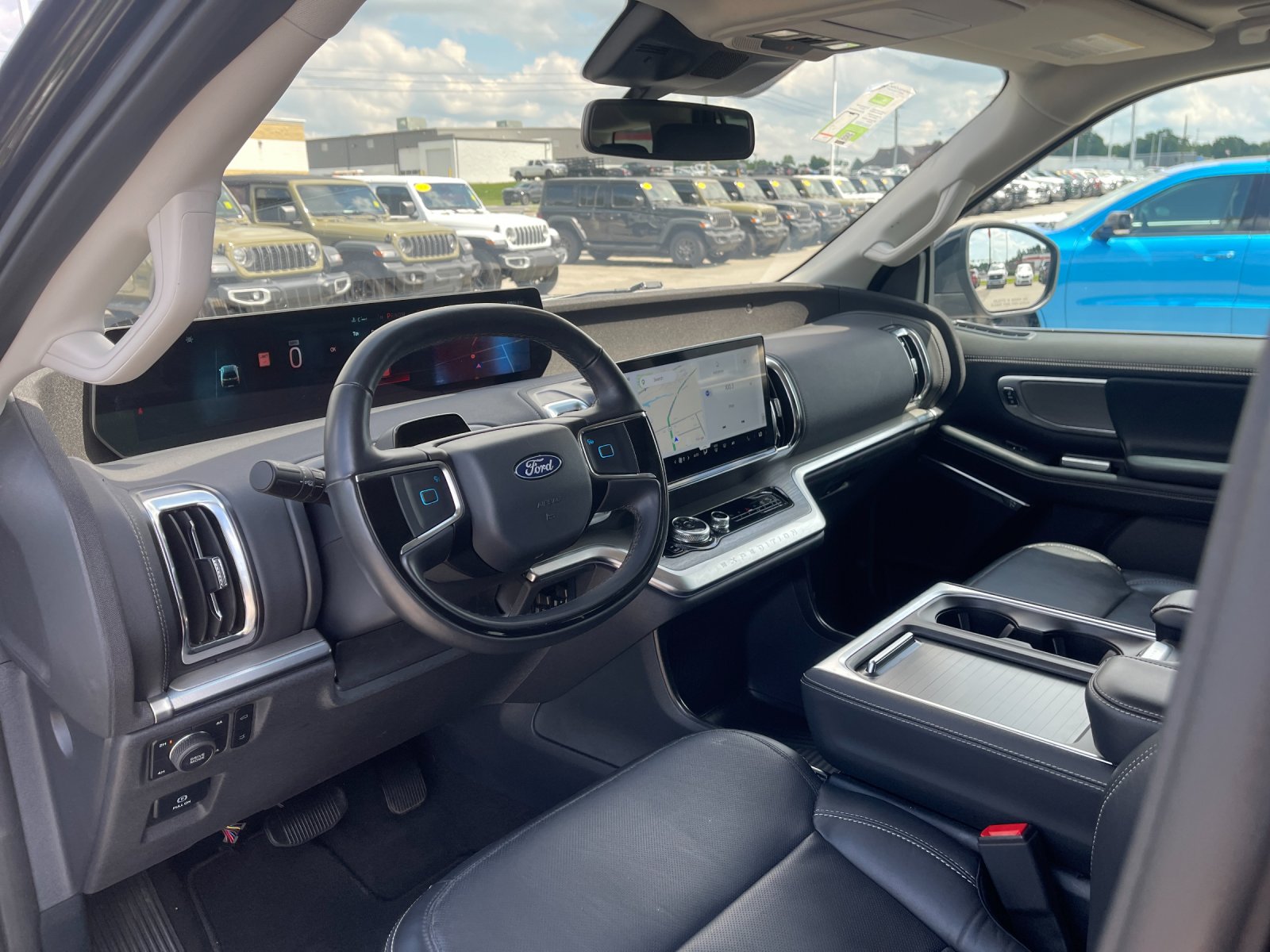 Used 2025 Black Ford Platinum image 11