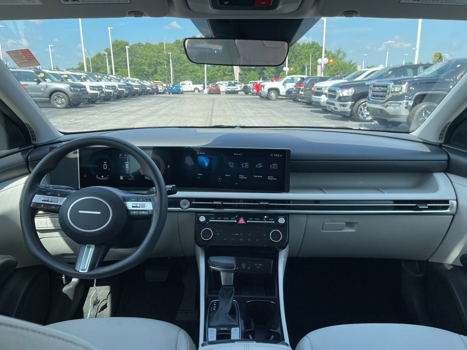 Used 2025 Black Hyundai SEL image 15