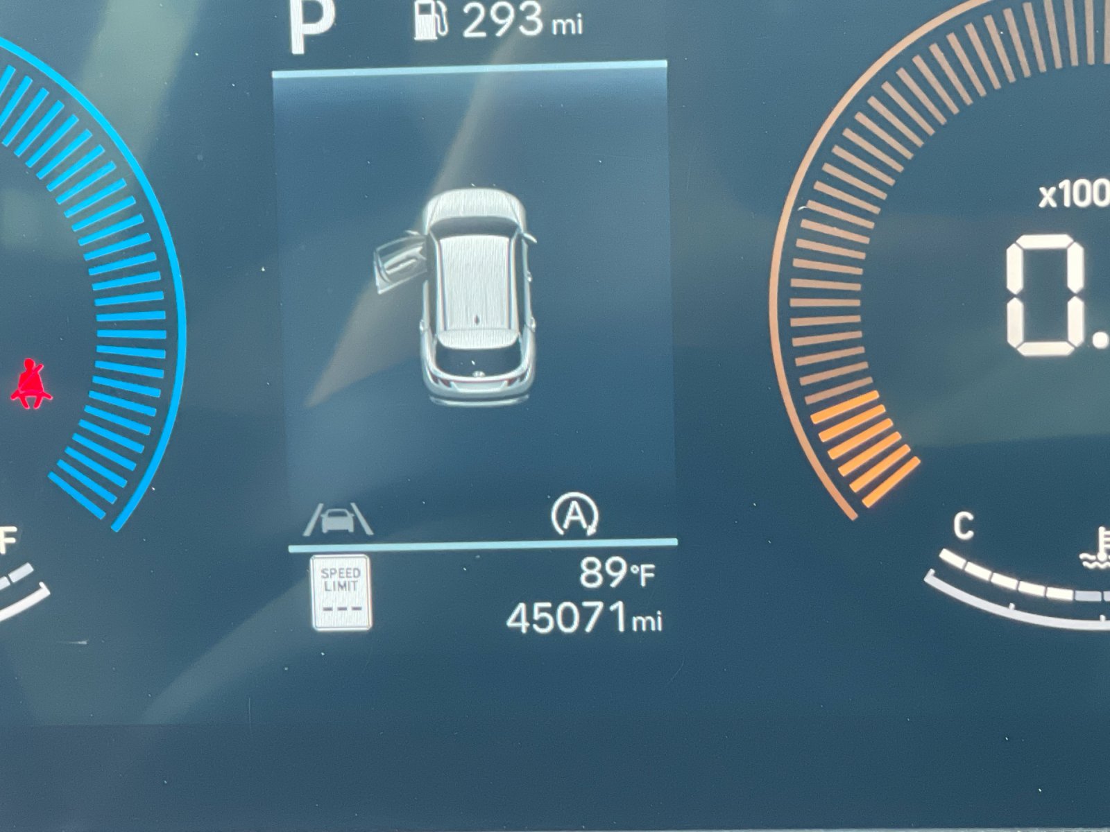 Used 2025 Black Hyundai SEL image 29