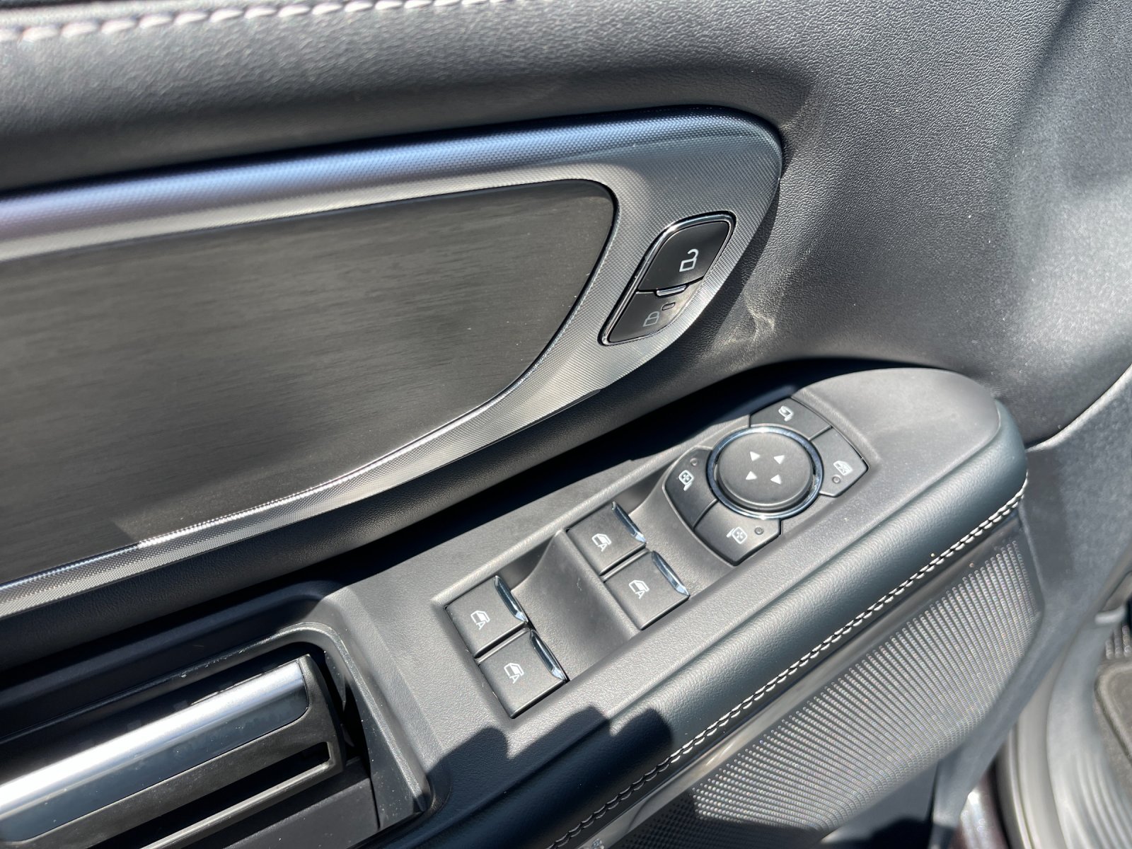 Used 2025 Gray Ford Platinum image 13
