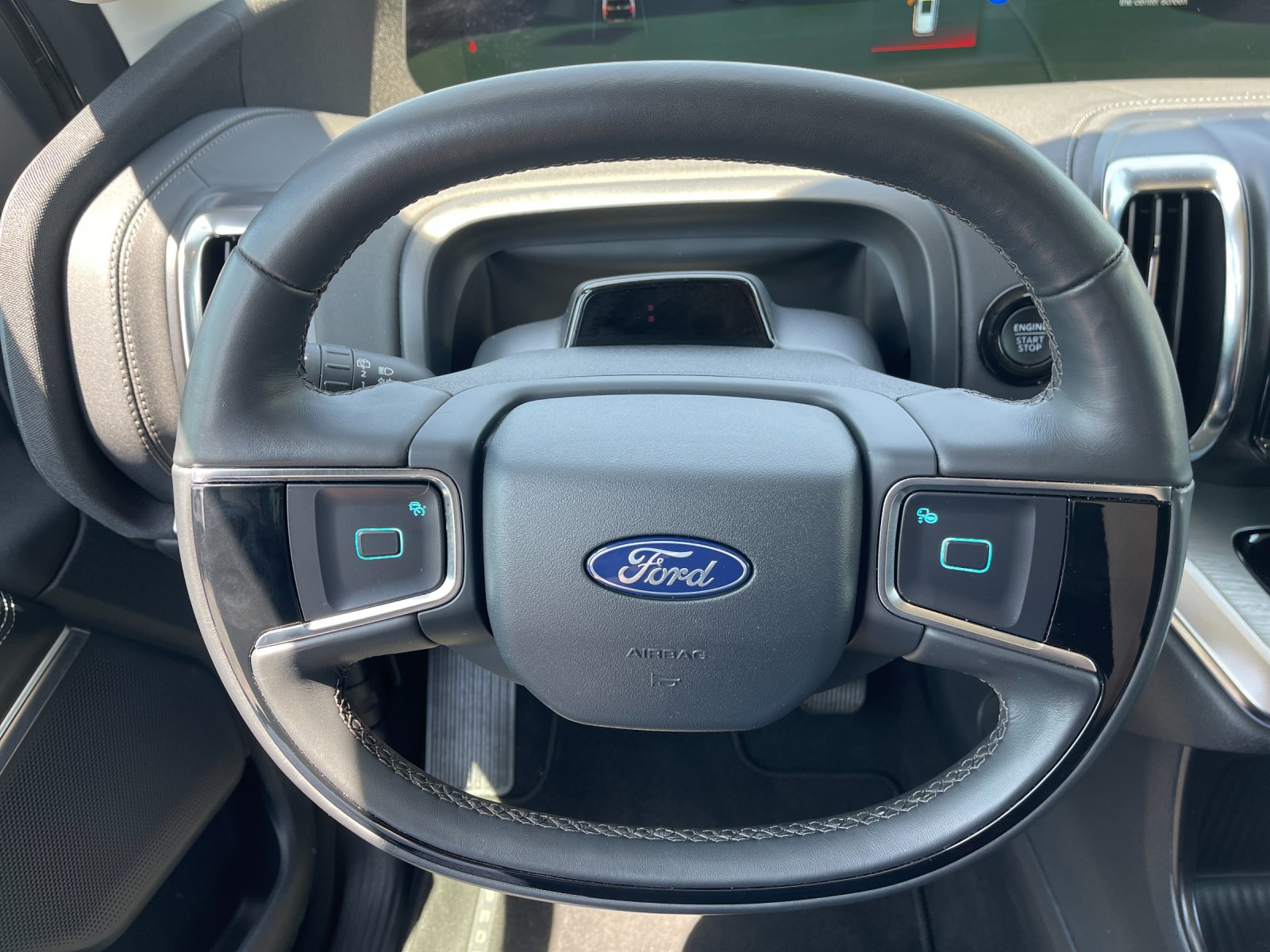 Used 2025 Gray Ford Platinum image 28