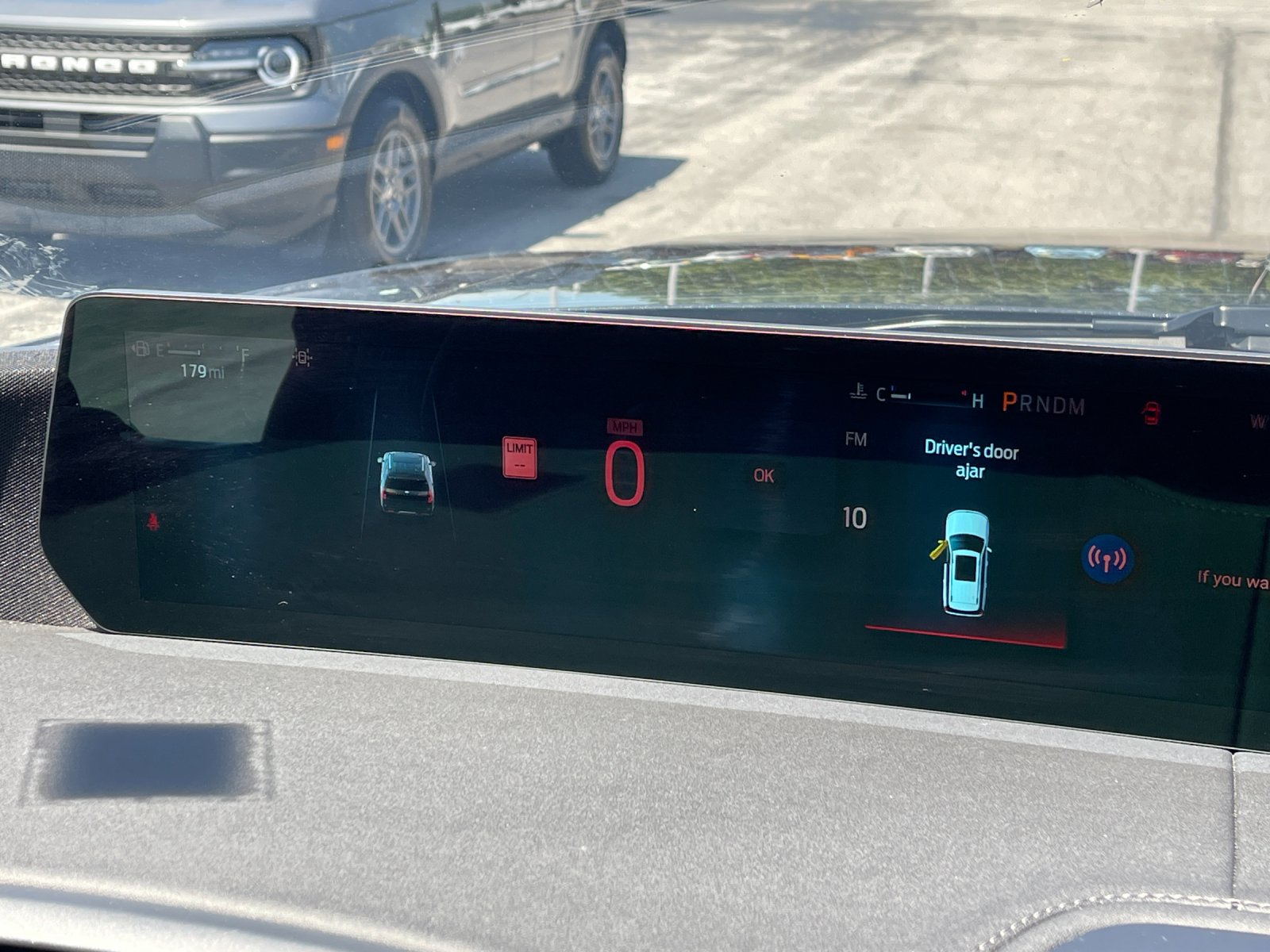 Used 2025 Gray Ford Platinum image 31