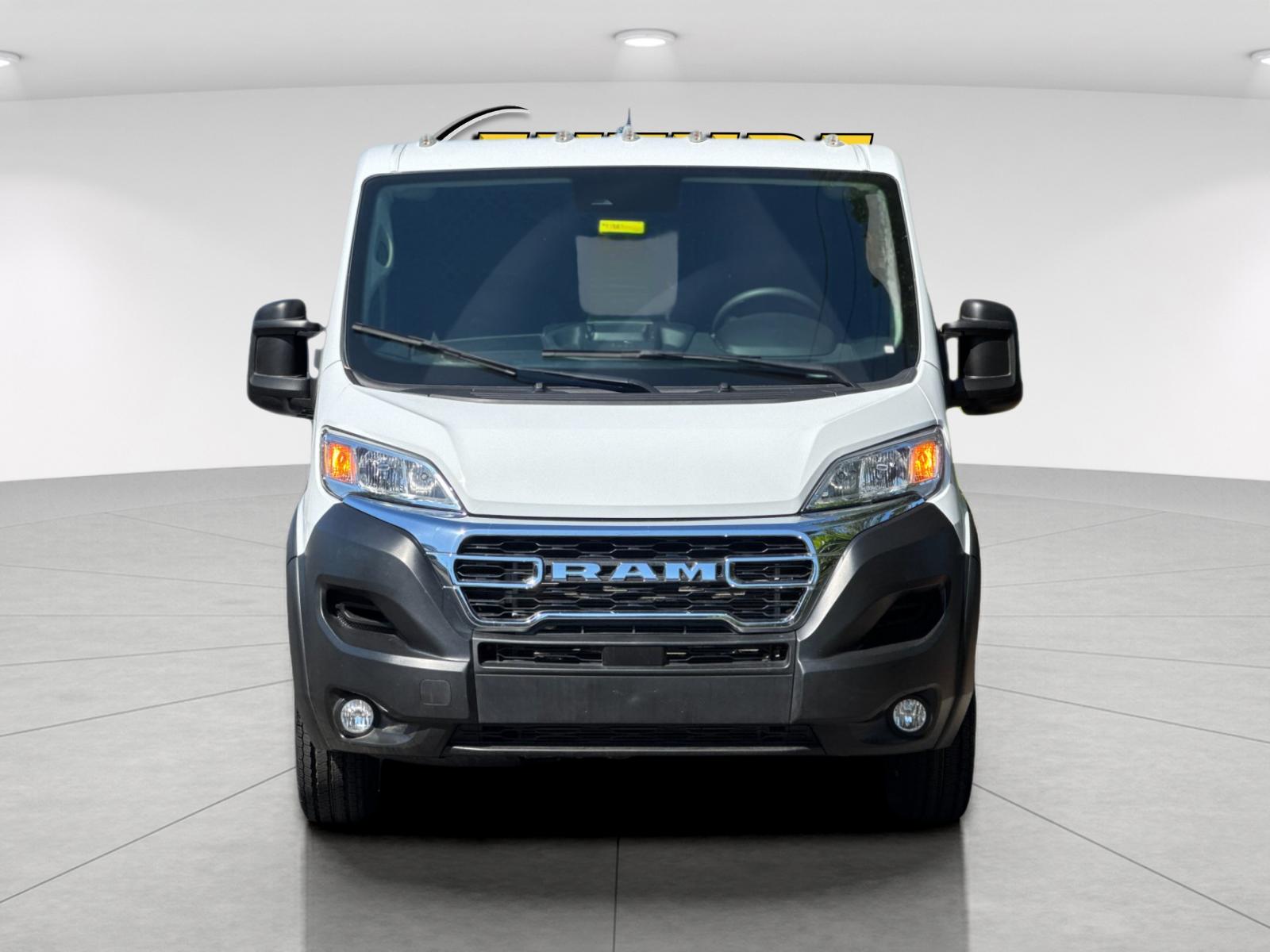 Used 2025 White Ram Base image 9