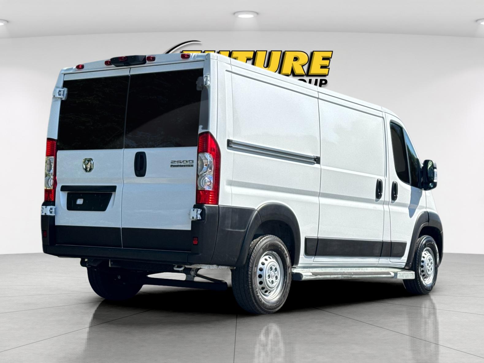 Used 2025 White Ram Base image 4
