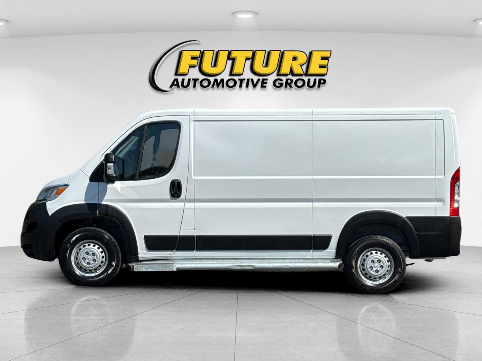 Used 2025 White Ram Base image 7