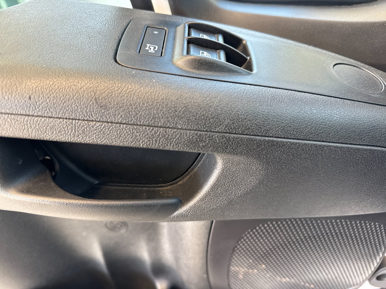Used 2025 White Ram Base image 11