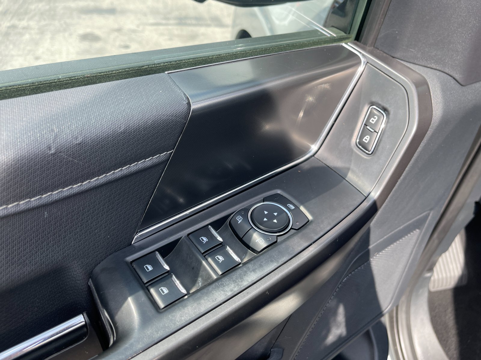 Used 2024 White Ford XLT image 13