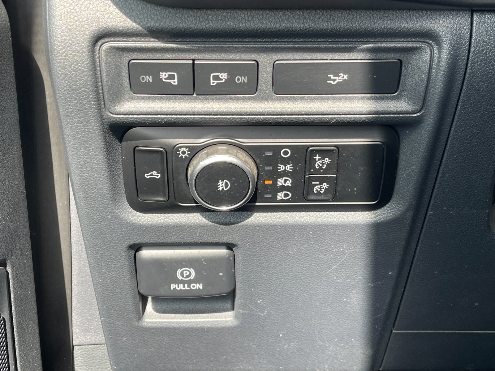 Used 2024 White Ford XLT image 30