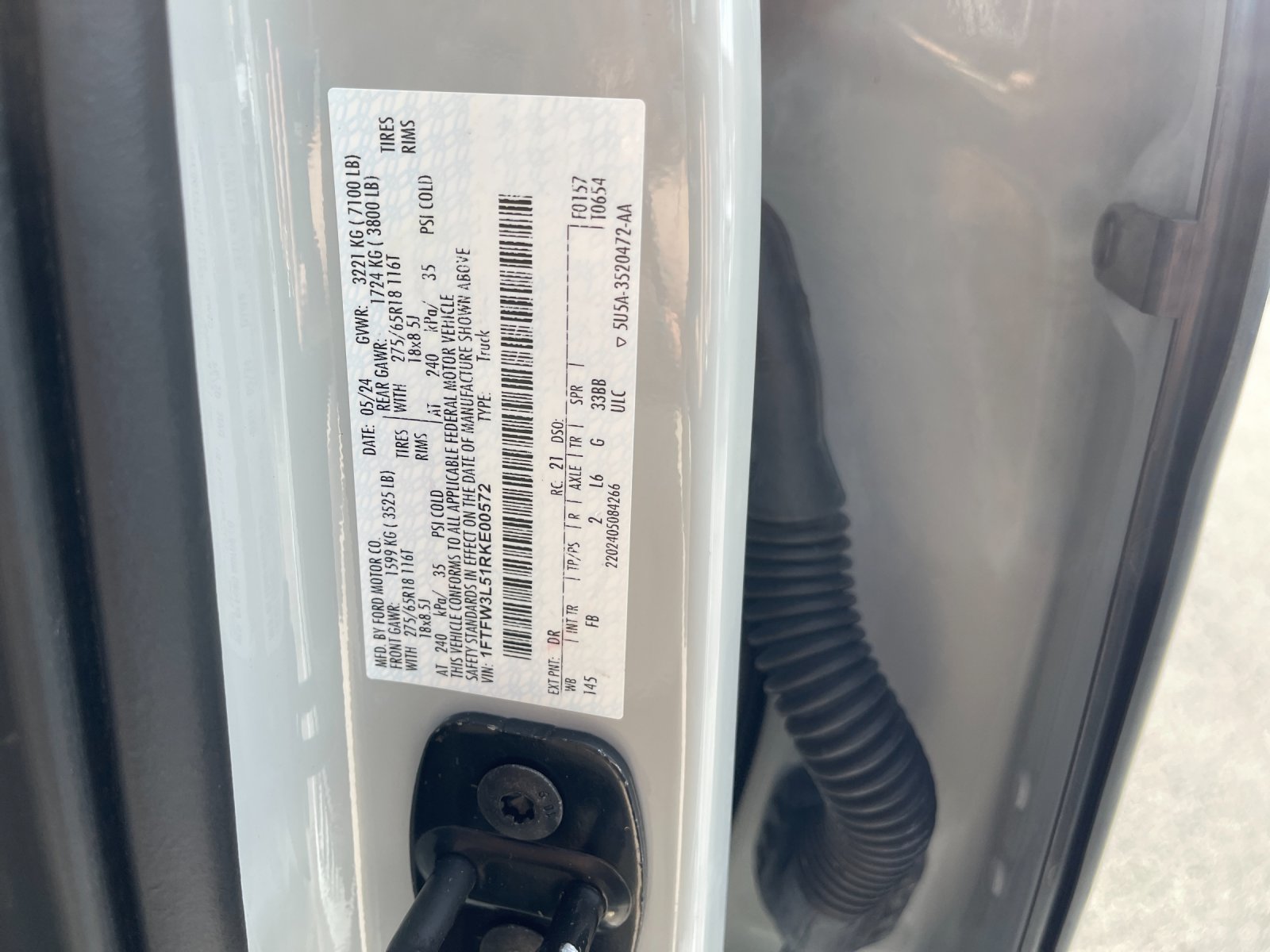 Used 2024 White Ford XLT image 32