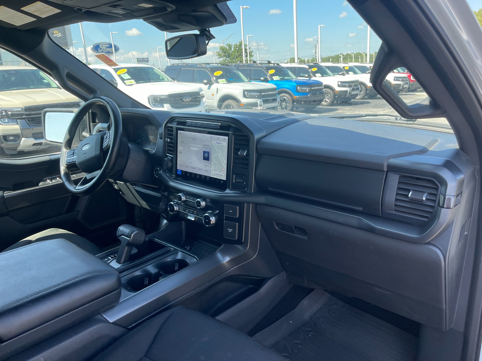 Used 2024 White Ford XLT image 17