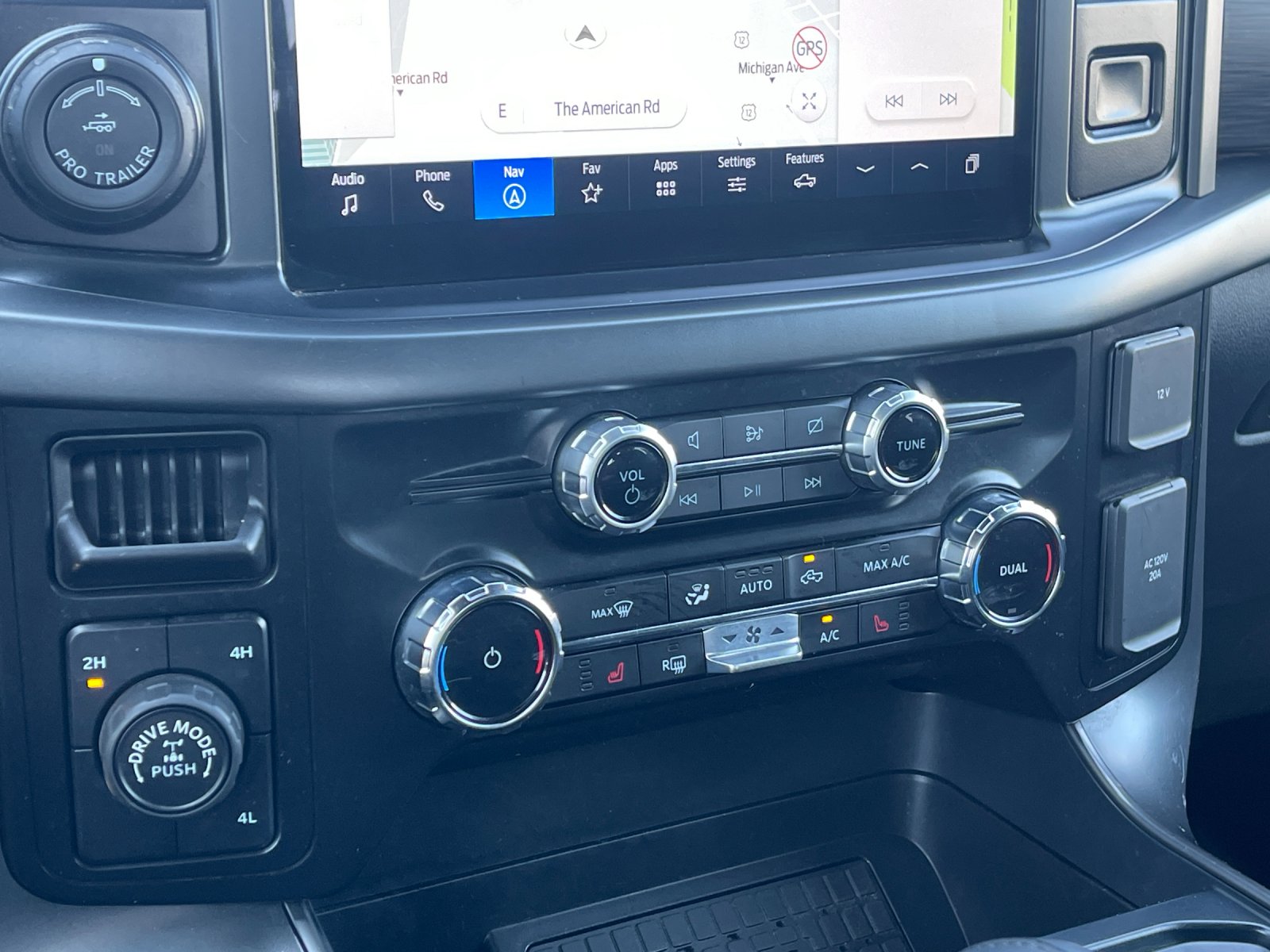 Used 2024 White Ford XLT image 22