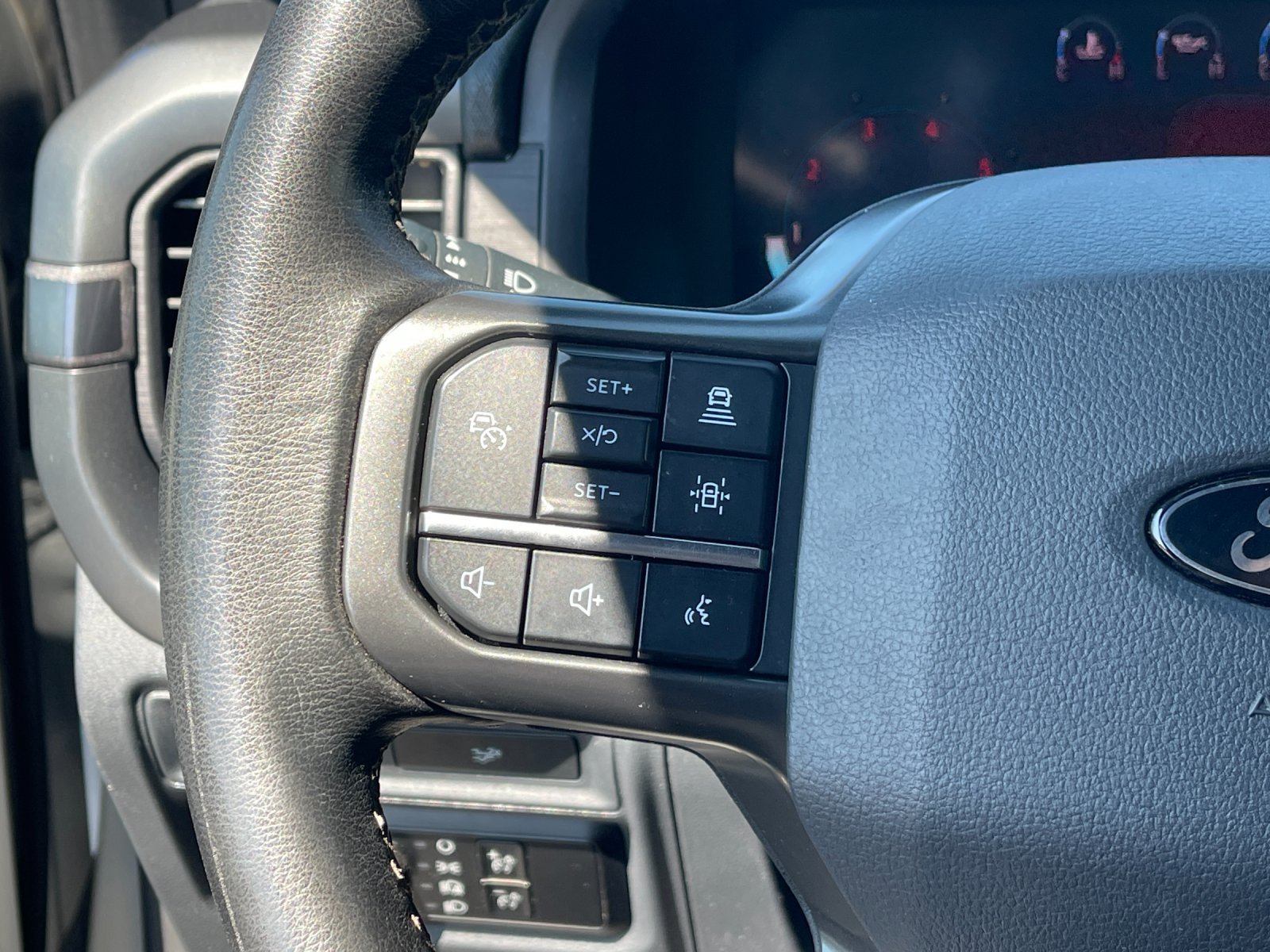 Used 2024 White Ford XLT image 26