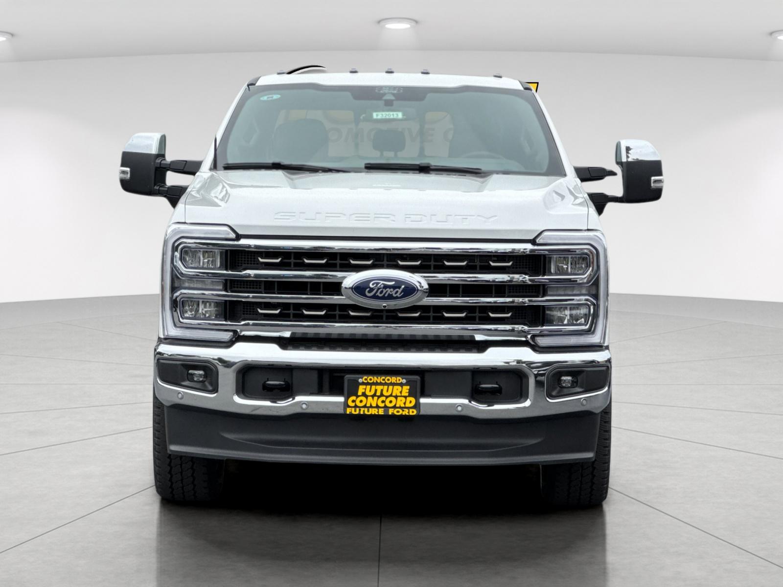 New 2026 Star White Metallic Tri-Coat Ford F-350® King Ranch® image 8