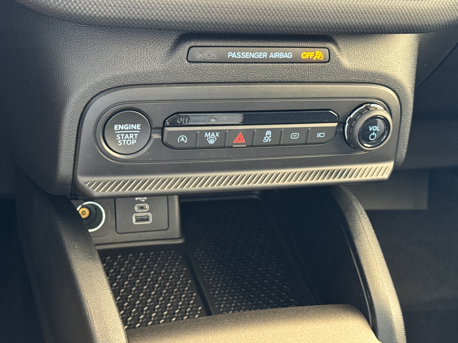 New 2026 Carbonized Gray Metallic Ford Big Bend® image 19