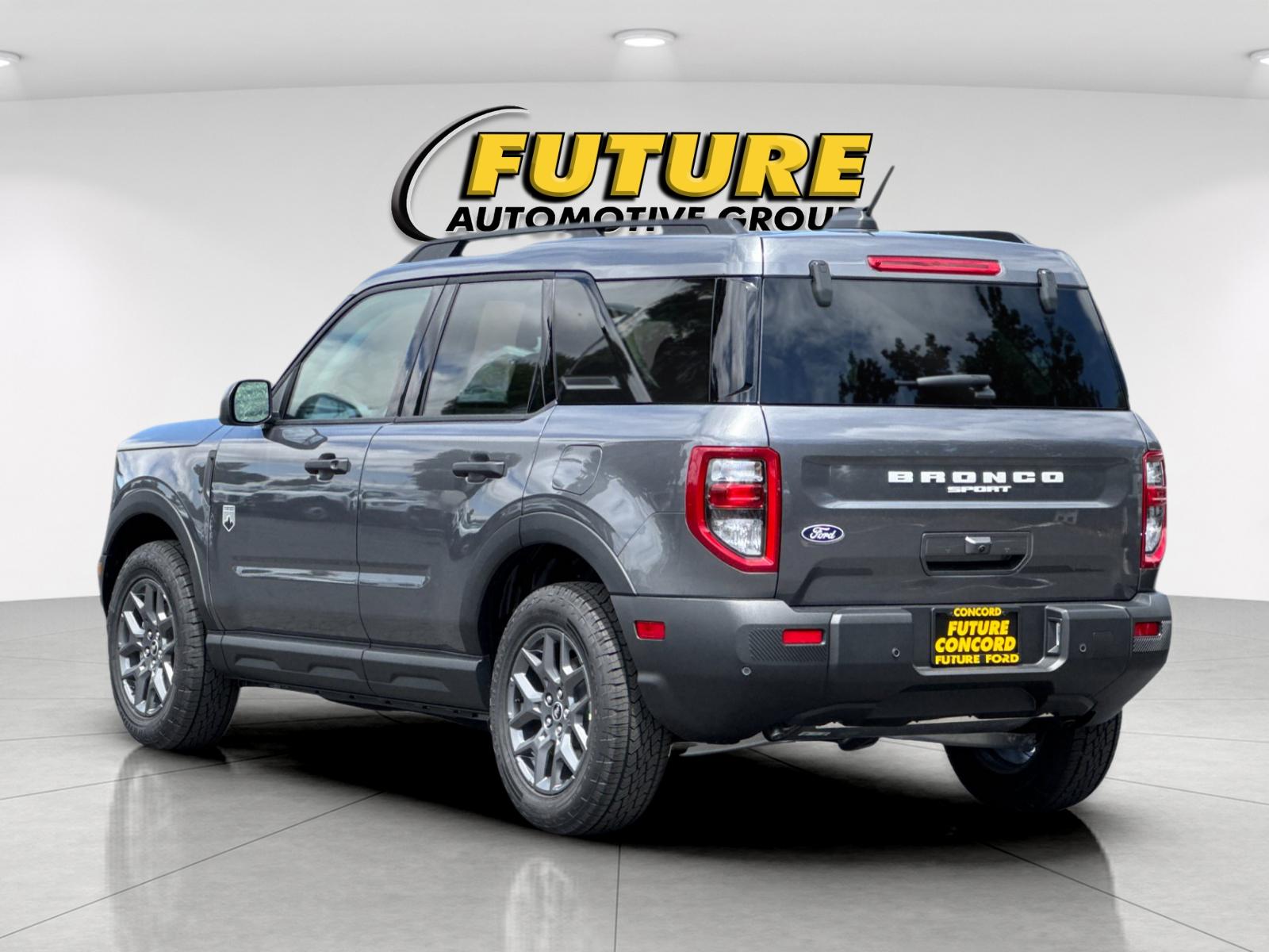 New 2026 Carbonized Gray Metallic Ford Big Bend® image 5